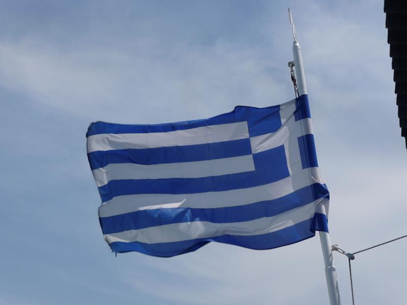 P1000455.JPG -   Von Volos nach Skiathos: Flagge der Fhre  