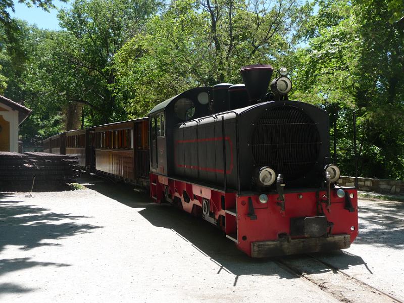 P1010690.JPG -   Pilion: Bahnhof von Miles  